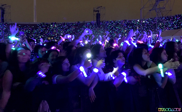 Xylobands LED wristbands at COLDPLAY