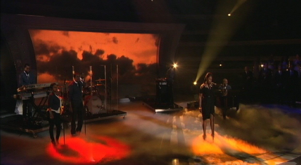 Fog Effects by TLC Creative for Jennifer Hudson on American Idol