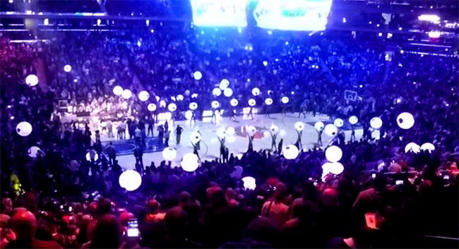 Glowballs light up NY Knicks season opener 2016